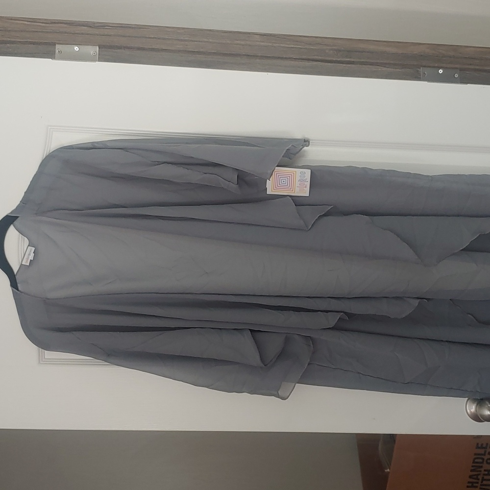 Lularoe XL Shirley